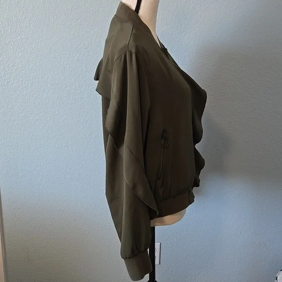 WHO WHAT WEAR Olive Bomber Jacket With Ruffles Bronze Zippered Pockets Sz LARGE - Picture 7 of 14